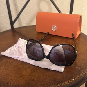 New Tory Burch Sunnies